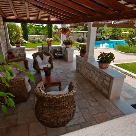 Casa Rustica Dva Baladura 3* Kanfanar