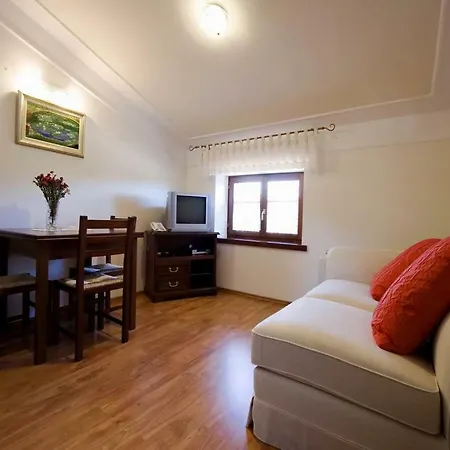 Casa Rustica Dva Baladura Bed & Breakfast